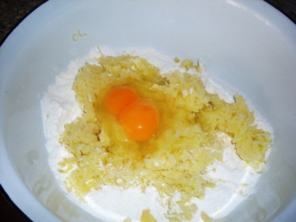 Zemiakové slivkové knedle (fotorecept) - obrázok 2