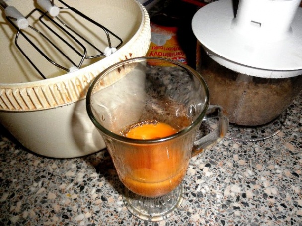 Jablčník s orechami a čokoládou (fotorecept) - obrázok 7