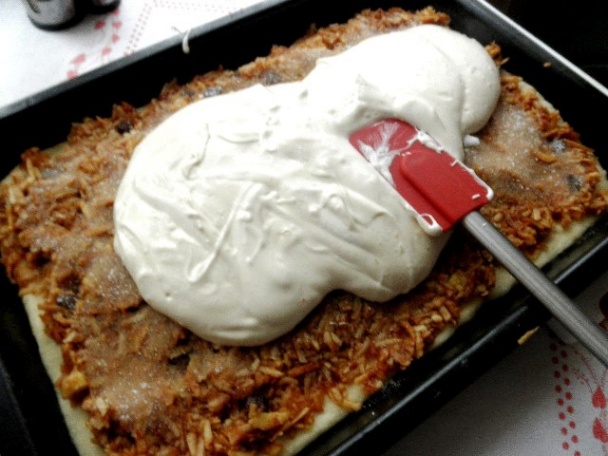 Jablčník s orechami a čokoládou (fotorecept) - obrázok 8