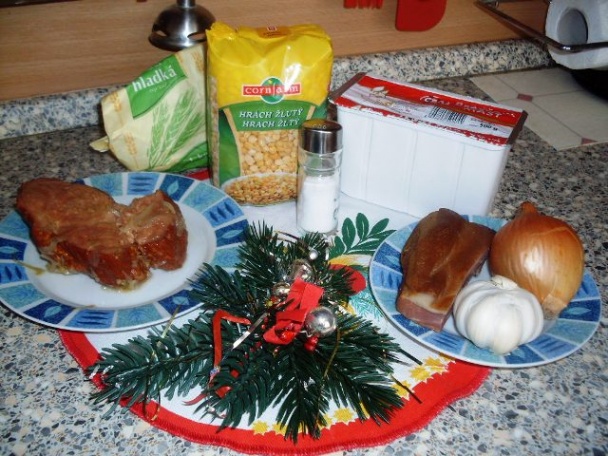 Údené mäso s hrachovou kašou - fotorecept - obrázok 1