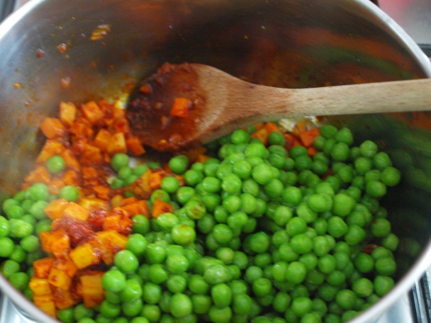 Zeytinyağlı bezelye (Hrášok v olivovom oleji) - obrázok 3