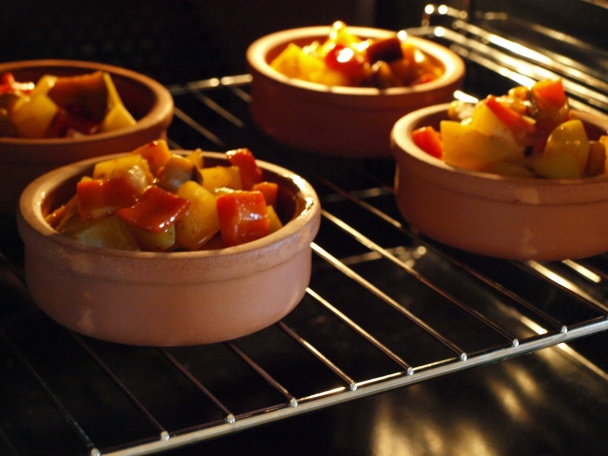 Sebzelı güveç (dusená zelenina) - obrázok 2