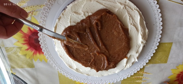Čokoládová torta s tvarohovým krémom a datľami (fotorecept) - obrázok 5