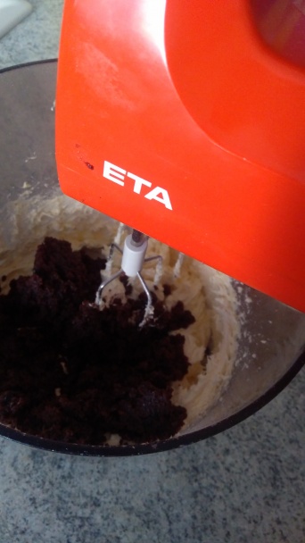 Hrnčekovo-lyžicová orechová torta (fotorecept) - obrázok 4