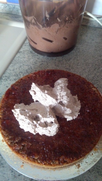 Hrnčekovo-lyžicová orechová torta (fotorecept) - obrázok 5