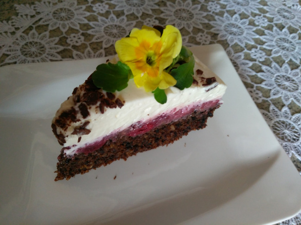 Višňová torta s nevšedným krémom (fotorecept) - obrázok 5