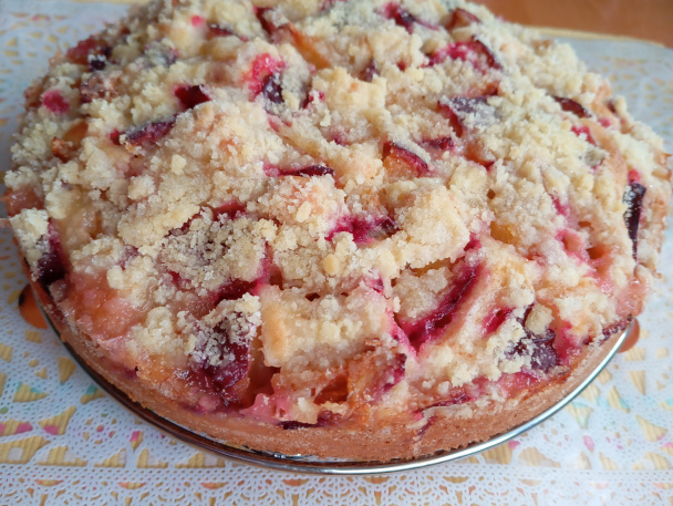 Slivkový koláč s vanilkovou posýpkou - obrázok 5