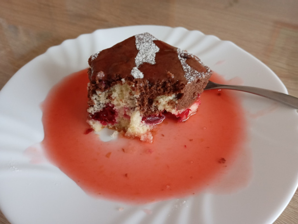 Strakatý slivkový koláč - obrázok 3