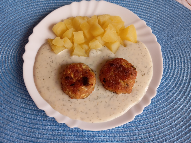 Pečené cuketové guľky so syrom a s mletým morčacím mäsom - obrázok 1