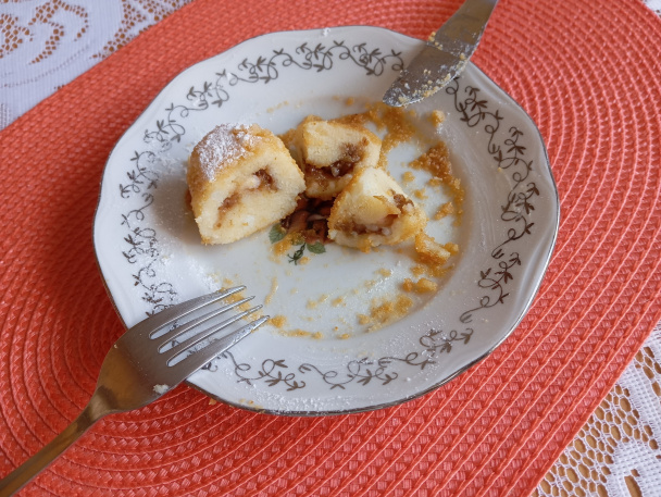 Zemiakové guľky so slivkami z kompótu - obrázok 2