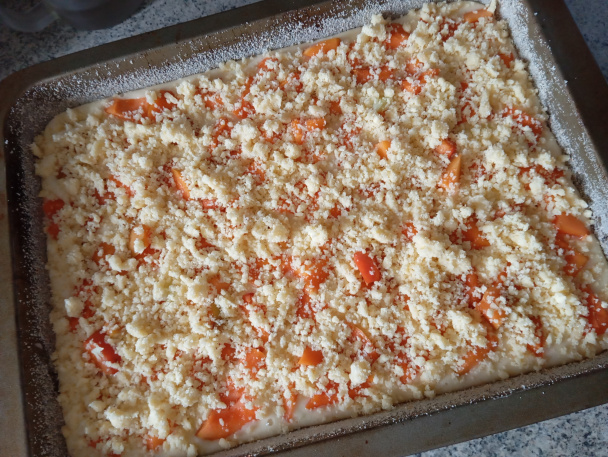 Cuketový koláč s marhuľami a mrveničkou (fotorecept) - obrázok 6