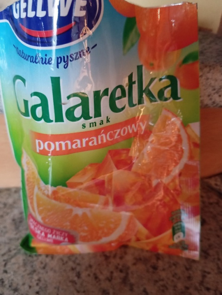 Nepečená jablková torta s pudingovo-smotanovým krémom - obrázok 2