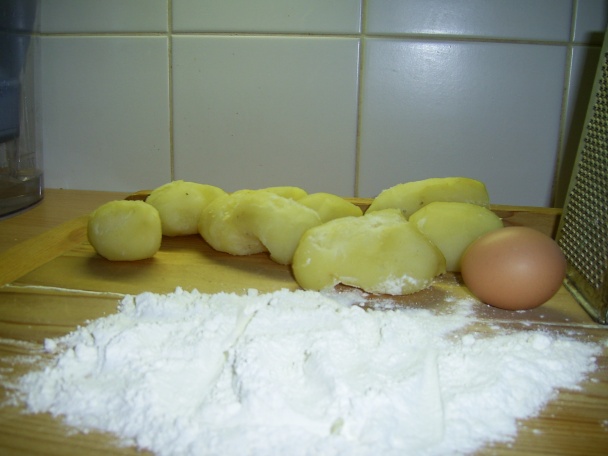 Zemiakové halušky (gnocchi)  (fotorecept) - obrázok 1