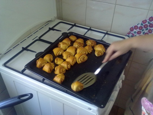 Smotanovo-oškvarkové pagáče (fotorecept) - obrázok 5