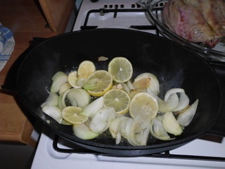 Pikantný zajac so zeleninou - obrázok 3