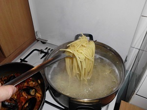 Spaghetti alle cozze - Spaghetti so slávkami (fotorecept) - obrázok 2