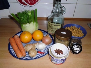 Orientálna zeleninová polievka s cícerom a čerstvým koriandrom - obrázok 1