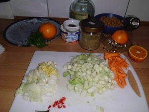 Orientálna zeleninová polievka s cícerom a čerstvým koriandrom - obrázok 2