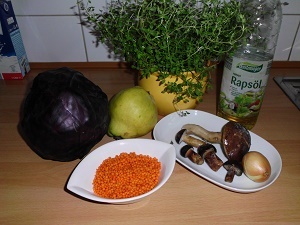 Balíčky z červenej kapusty, plnené teplým šalátom z červenej šošovice, hríbov a bizalmov (fotorecept - obrázok 1