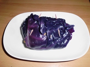 Balíčky z červenej kapusty, plnené teplým šalátom z červenej šošovice, hríbov a bizalmov (fotorecept - obrázok 4