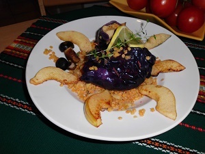 Balíčky z červenej kapusty, plnené teplým šalátom z červenej šošovice, hríbov a bizalmov (fotorecept - obrázok 6