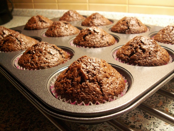 Kakaové muffiny s kúskami čokolády - obrázok 3