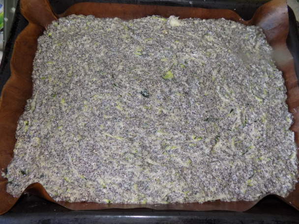 Makový koláč s cuketou a kokosom (fotorecept) - obrázok 3