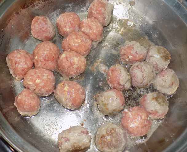 Mäsové guľky v kurkumovej omáčke (fotorecept) - obrázok 4