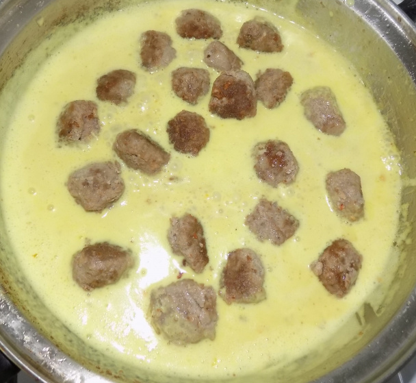 Mäsové guľky v kurkumovej omáčke (fotorecept) - obrázok 7