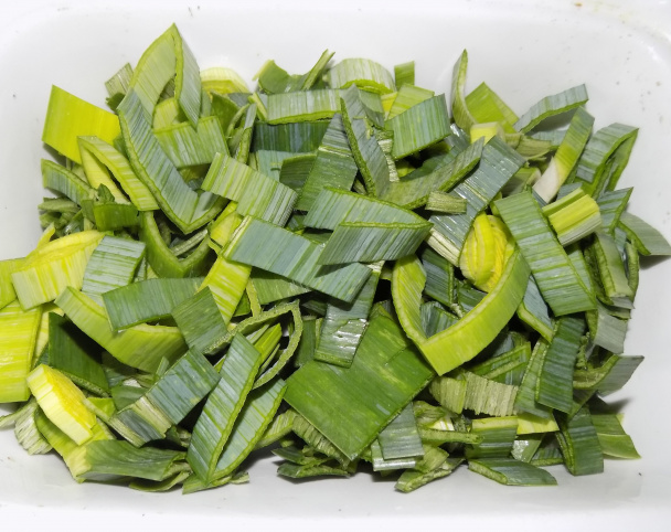 Pór zapečený so zemiakmi (fotorecept) - obrázok 1