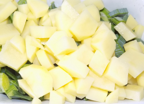 Pór zapečený so zemiakmi (fotorecept) - obrázok 2