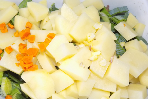 Pór zapečený so zemiakmi (fotorecept) - obrázok 3