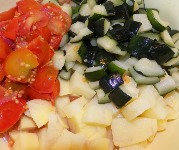 Kuracie krídelká pečené na zelenine (fotorecept) - obrázok 1