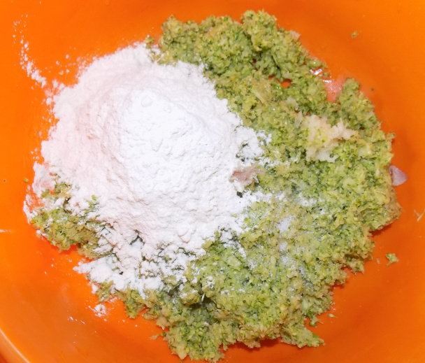 Slaný brokolicový koláč (fotorecept) - obrázok 2