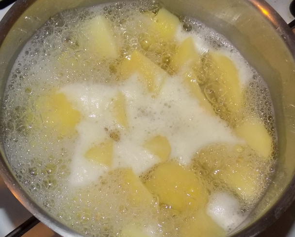 Zemiaky s kyslým mliekom (fotorecept) - obrázok 1