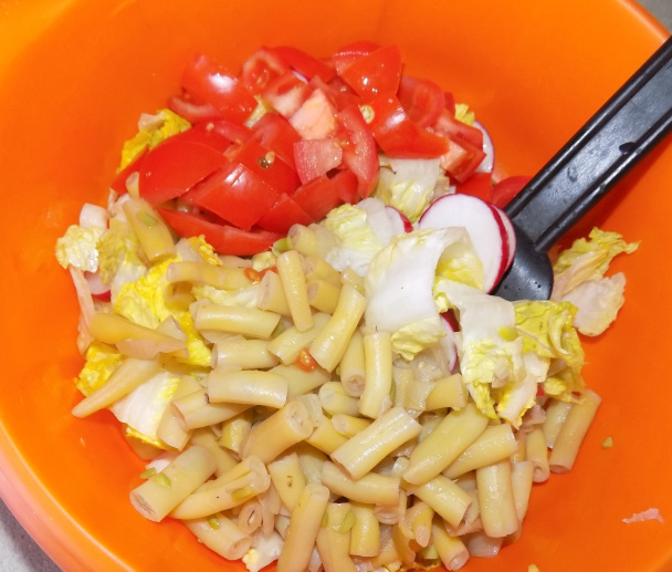 Zeleninový šalát s rybičkami (fotorecept) - obrázok 3