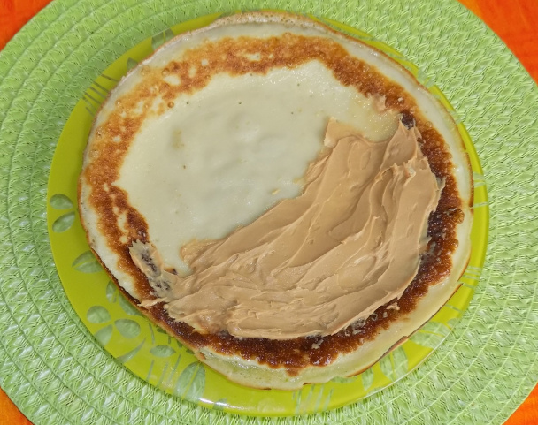 Palacinky s arašidovým maslom a javorovým sirupom (fotorecept) - obrázok 3