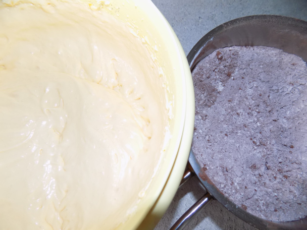 Kakaový koláč s kyslou kapustou (fotorecept) - obrázok 4