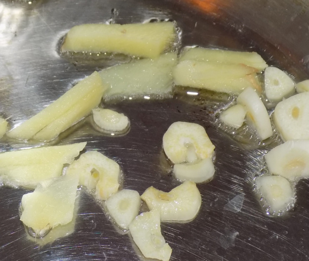 Kuracie mäso s brokolicou a cestovinami (fotorecept) - obrázok 2