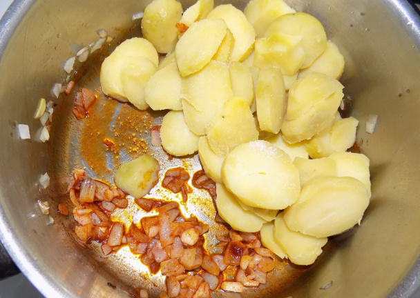 Paprikové zemiaky ako príloha (fotorecept) - obrázok 3