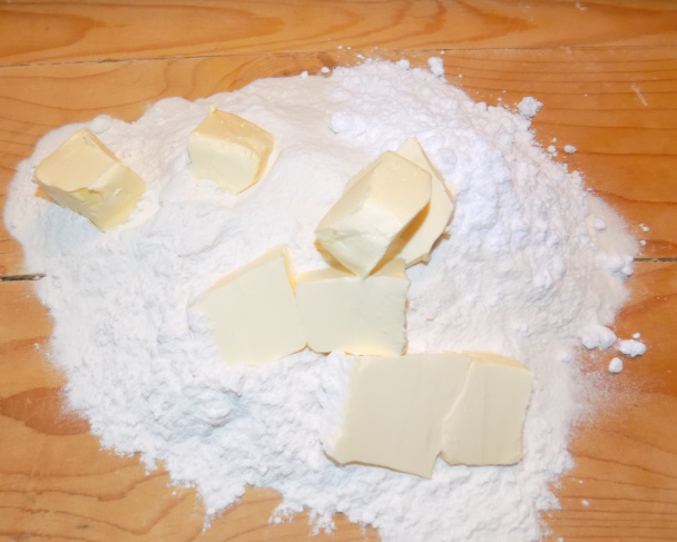 Makový koláč s ríbezľovým lekvárom (fotorecept) - obrázok 1