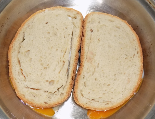 Smažený chlieb s vajíčkom a paštétou (fotorecept) - obrázok 4