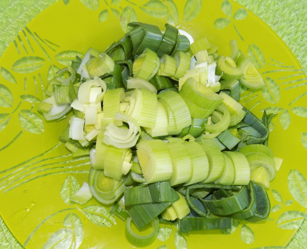 Zemiakové fašírky so zeleninovým šalátom (fotorecept) - obrázok 2