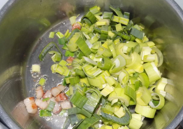 Zemiakové fašírky so zeleninovým šalátom (fotorecept) - obrázok 4