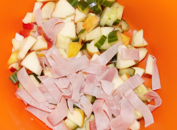 Uhorkovo-jablkový šalát (fotorecept) - obrázok 2