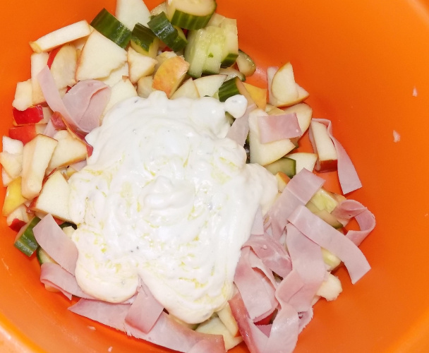 Uhorkovo-jablkový šalát (fotorecept) - obrázok 3