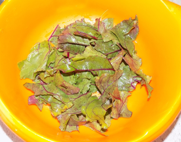 Šalát z cviklových listov (fotorecept) - obrázok 1