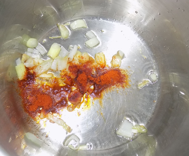 Brokolicová polievka s mangoldom a hubami (fotorecept) - obrázok 1