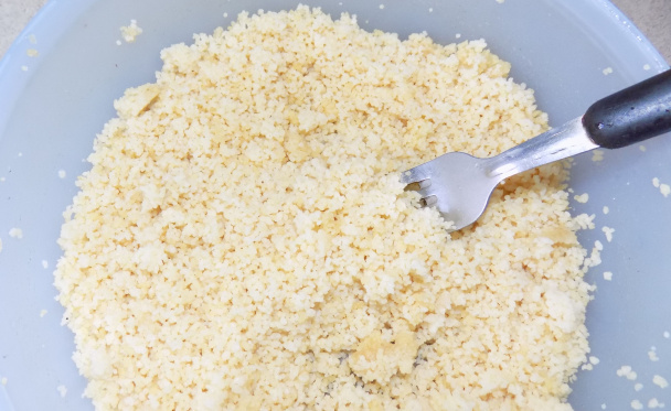 Kuskusový šalát s mangoldom a medovo-horčicovou zálievkou (fotorecept) - obrázok 1