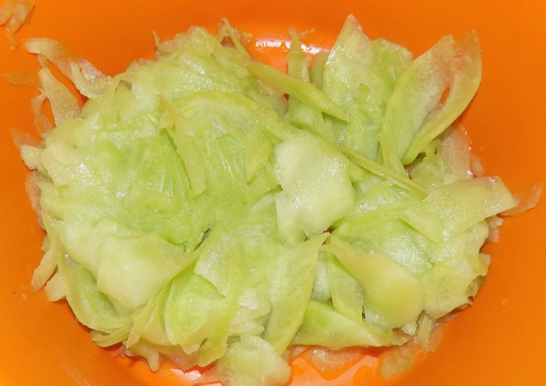 Zeleninový šalát so žltým melónom (fotorecept) - obrázok 1